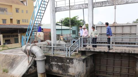 Kiểm tra tình hình thực hiện công tác phòng, chống hạn, mặn năm 2022