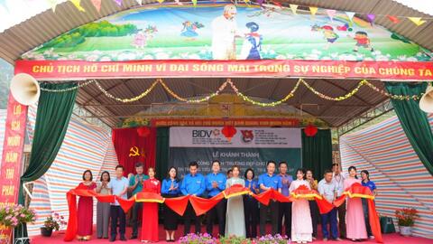 Khánh thành lớp học và Nhà Đại đoàn kết tại Điện Biên năm 2024