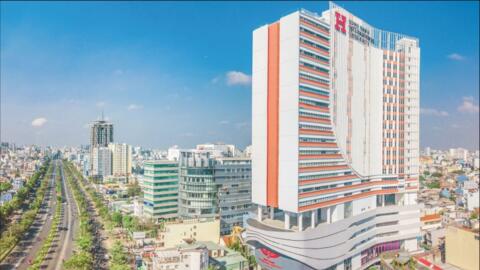 Nhiều trường đại học bị “tuýt còi” khi tự chủ mở ngành đào tạo