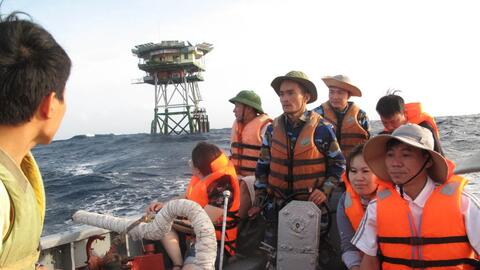 Ký ức về chuyến tàu đặc biệt và hành trình vượt sóng