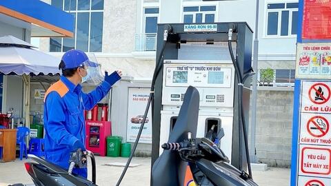 Giá xăng tăng trở lại, xăng RON 95-III lên gần 20.000 đồng/lít