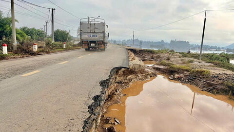 Gia Lai: Bão lũ tàn phá hạ tầng, thiệt hại hơn 800 tỷ đồng