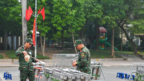 Cận cảnh trận địa pháo hoa hoả thuật ở Hồ Gươm hoành tráng đón năm mới 2026