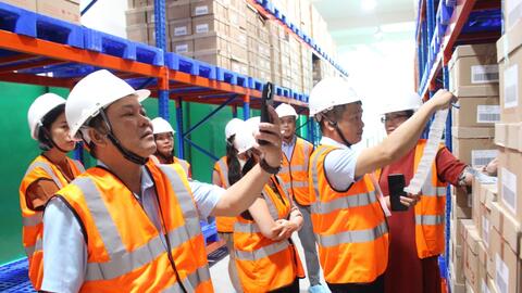 Siết chặt công tác quản lý thị trường dịp cuối năm