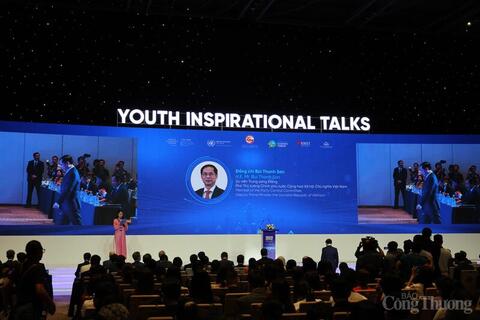 Diễn đàn Kinh tế Mùa Thu: Thanh niên dẫn dắt tương lai số và xanh