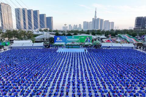 60.000 học sinh lập kỷ lục kép với màn đồng diễn võ nhạc Vovinam