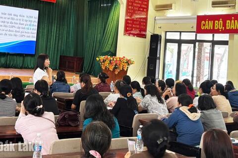 Bồi dưỡng nghiệp vụ công tác hội cho cán bộ phụ nữ