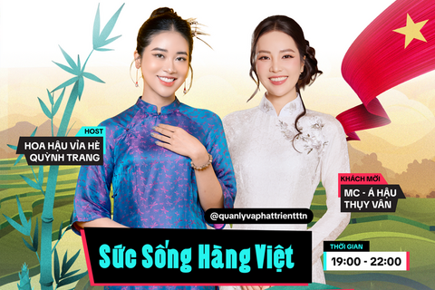 Du khách thích thú trải nghiệm 'Điện Biên phố'  giữa lòng Thủ đô