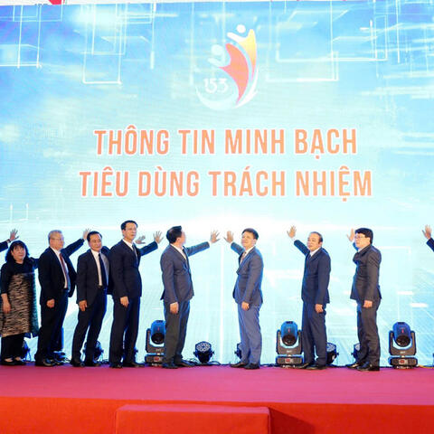 Người tiêu dùng cần làm gì để bảo vệ quyền lợi trong thương mại điện tử?