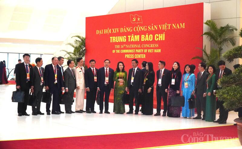 Đoàn đại biểu tỉnh Bắc Ninh dự Đại hội lần thứ 14 của Đảng