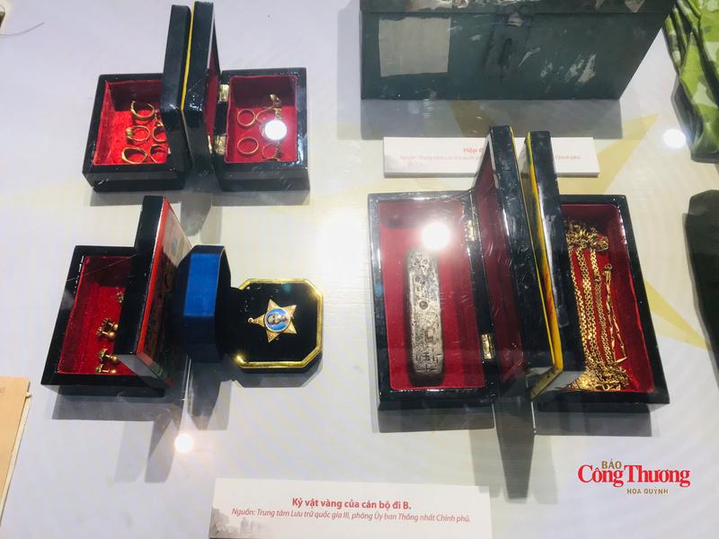 Kỷ vật vàng của cán bộ đi B.