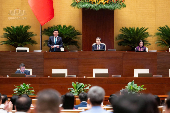 Chiều ngày 20/10/2026, Quốc hội nghe tờ trình và thẩm tra các dự án Luật, trong đó có Dự án Luật Điện lực (sửa đổi).