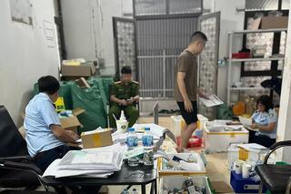 Hà Nội: Thu giữ hàng nghìn mỹ phẩm nhập lậu