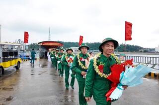 Quảng Ninh: Hơn 2.300 thanh niên hăng hái lên đường nhập ngũ
