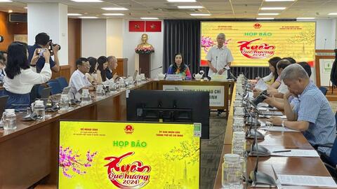Mang Tết đến với hàng nghìn kiều bào tại "Xuân quê hương 2024"