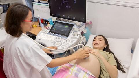 Điều kiện để người tham gia BHXH tự nguyện được hưởng trợ cấp thai sản