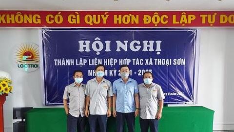 Thành lập Liên hiệp hợp tác xã lúa gạo đầu tiên tại An Giang