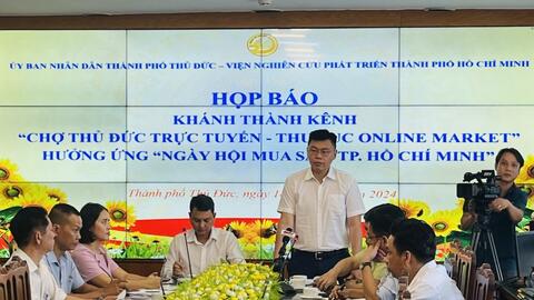 Khuyến khích đi chợ Thủ Đức trực tuyến, giúp đỡ hoàn cảnh khó khăn