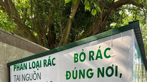 Người dân Hà Nội hưởng ứng thí điểm phân loại rác tại nguồn