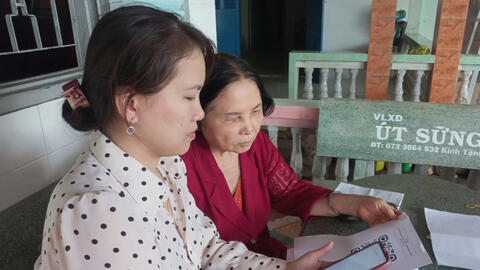 Châu Thành (Long An) triển khai mô hình Thu gom rác thải nhựa, chai thủy tinh bằng mã QR