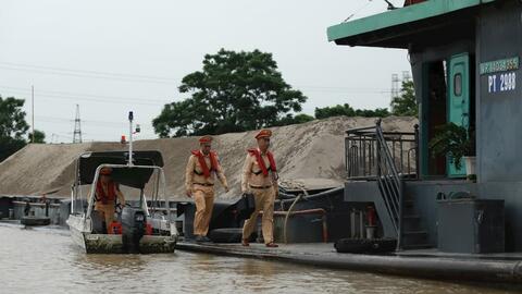 Bảo đảm an toàn giao thông trong mùa mưa lũ