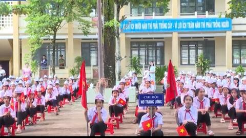 Hơn 271.000 học sinh Quảng Ngãi hân hoan chào đón năm học mới