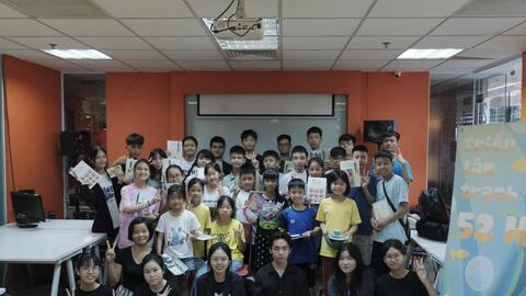 Triển lãm "Hồi ngôn" - nơi trẻ khiếm thính vẽ ước mơ