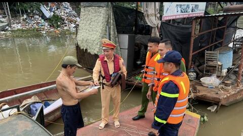 Người dân cần làm gì để giữ an toàn khi dông bão xảy ra