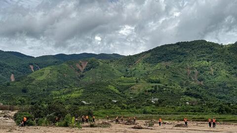 Sơn La: Tích cực tìm người mất tích và cảnh báo nguy cơ ngập lụt tiếp diễn