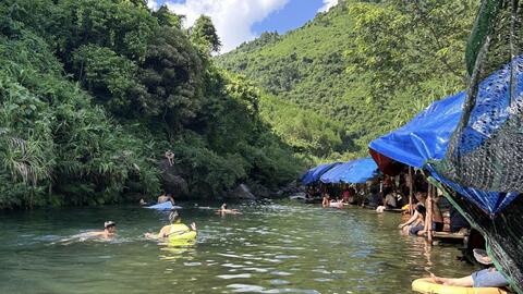 Cảnh báo nguy cơ đuối nước tại các điểm du lịch tự phát