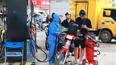 Giá xăng dầu hôm nay 20/08/2025: Quay đầu giảm