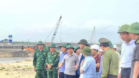 Thủ tướng yêu cầu tiếp tục triển khai quyết liệt công tác ứng phó bão số 5