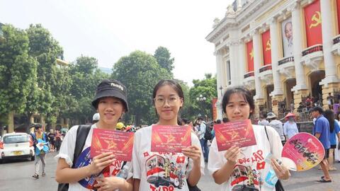 Thức trắng đêm chờ nhận vé concert đặc biệt ‘80 năm Hành trình Độc lập - Tự do - Hạnh phúc’