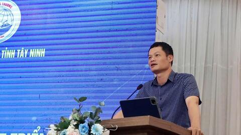 Gỡ 'nút thắt' hạ tầng thương mại biên giới Việt Nam - Campuchia