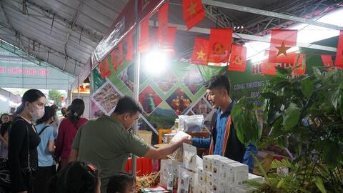 Báo Công Thương nối nhịp cầu đưa nông sản Quảng Ngãi vượt núi vươn xa