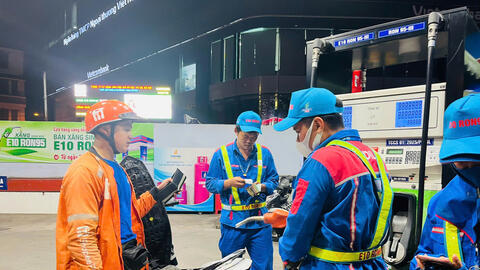 Giá xăng dầu hôm nay ngày 14/11/2025:  Tăng nhẹ