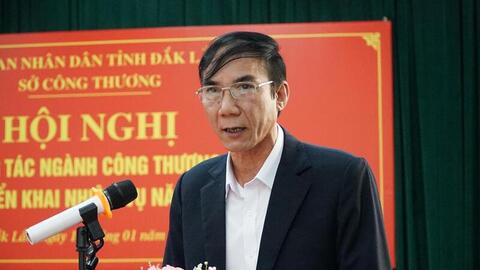 Đắk Lắk: Ưu tiên 'luồng xanh' cho hồ sơ hóa chất