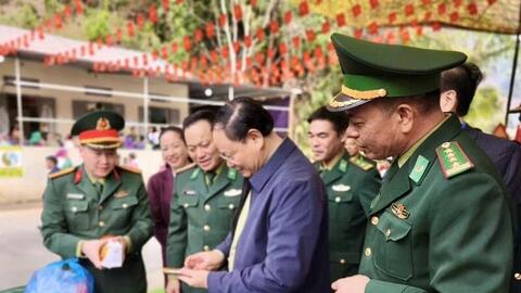 Lai Châu: Tết sớm ở Nà Vàng với 'Xuân Biên phòng ấm lòng dân bản'