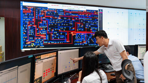 EVNSPC bảo đảm cung cấp điện an toàn, ổn định dịp tết Nguyên đán 2026