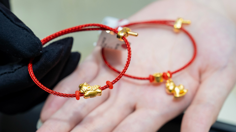 Giá vàng tăng nóng tác động gì tới tiêu dùng?