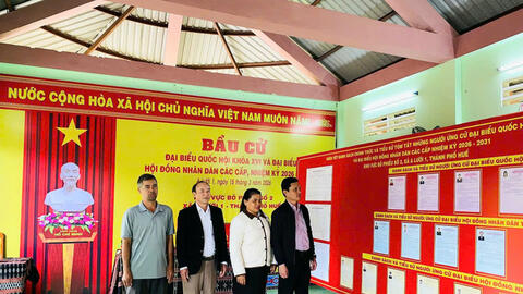 Thành phố Huế: Các địa phương miền núi rực rỡ cờ hoa chờ ngày bầu cử