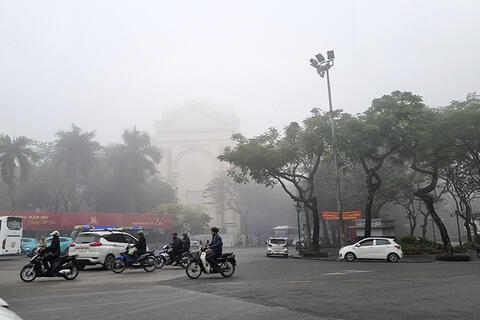 Thời tiết ngày 3/3: Bắc Bộ sáng sớm sương mù và mưa phùn, Nam Bộ có nơi nắng nóng