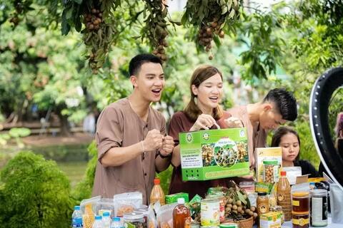 Thương mại điện tử tiếp sức sản phẩm chủ lực nông thôn mới