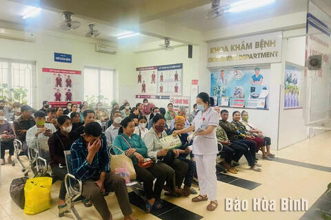 Trung tâm Y tế huyện Mai Châu xây dựng môi trường không khói thuốc
