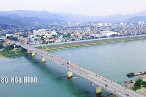 "Cánh buồm" mới giữa dòng Đà Giang