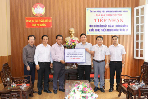 EVN hỗ trợ nhân dân TP. Đà Nẵng 1 tỷ đồng khắc phục hậu quả mưa lũ