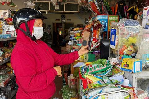 Đưa công nghệ số đến gần   đồng bào dân tộc thiểu số