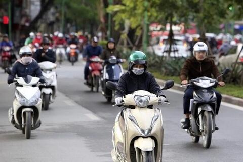 Hà Nội không mưa, sáng sớm có sương mù nhẹ