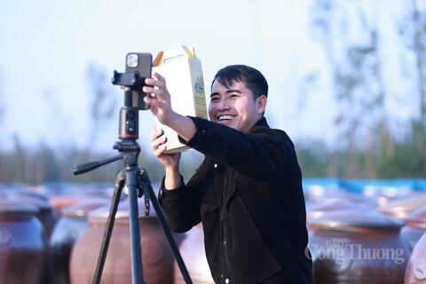 Cơ sở OCOP nắm bắt xu hướng, 'chợ Tết online' sôi động dịp cuối năm