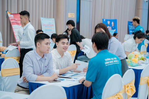 Festival tuyển dụng EAUT 2026 mở rộng cơ hội việc làm cho sinh viên